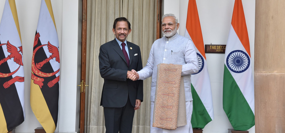 Shri Narendra Modi, Prime Minister with His Majesty the Sultan of Brunei Darussalam at Hyderabad House, New Delhi on the occasion of ASEAN Indian Commemorative Summit on 25 January 2018