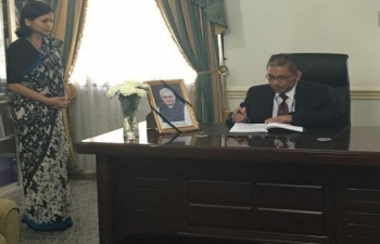 Dato Erywan, Foreign Minister II, signs Condolence Book for former Prime Minister, Shri Atal Bihari Vajpayee